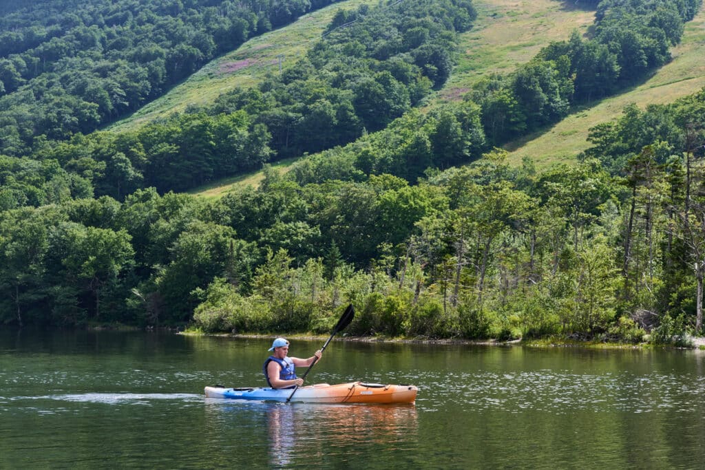 kayak suiza normativa hotel viaje